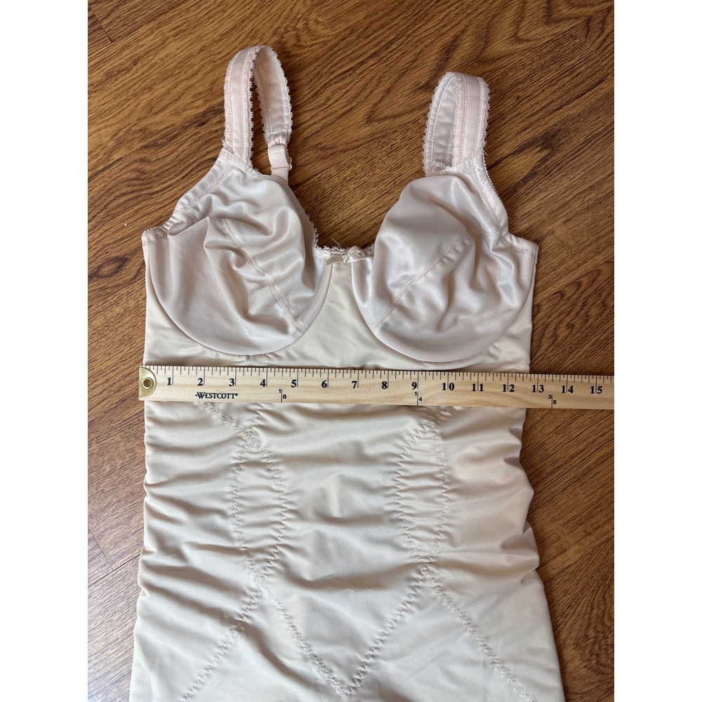 Cabernet Women Beige Full Body Shapewear Underwire Bra Style 8604 Size 36D - Picture 4 of 6